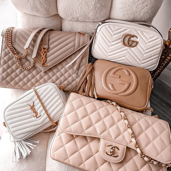 Meet your Posher, Crystal - Picture 2 of 6